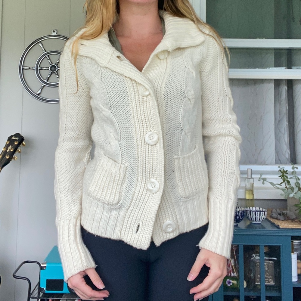 American Eagle cardigan sweater